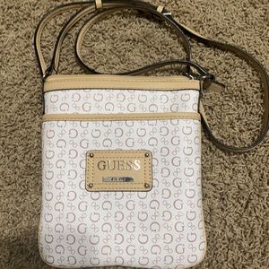 guess purse